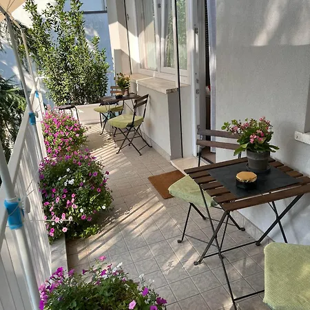Due Giardini Oda ve Kahvaltı *